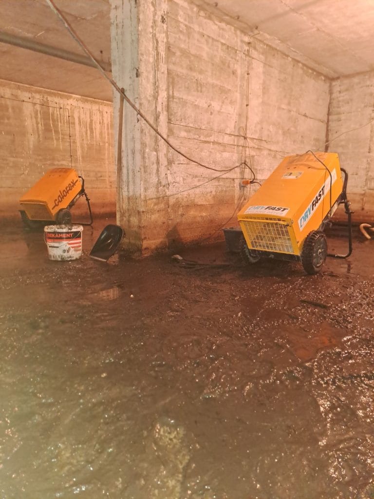 Mašinsko isušivanje nakon poplave i havarije